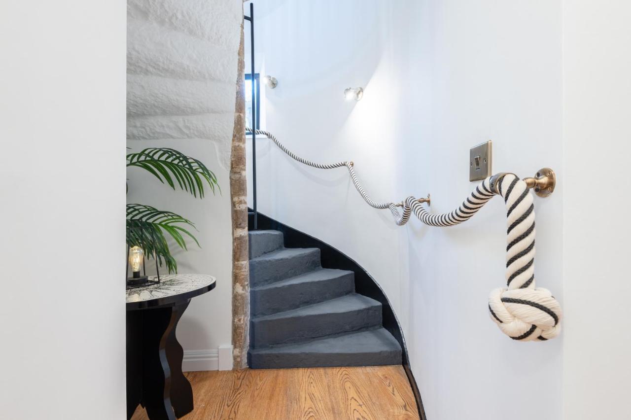 Shorefront Apartment - Sea View With 3 Bedrooms アンストラザー エクステリア 写真
